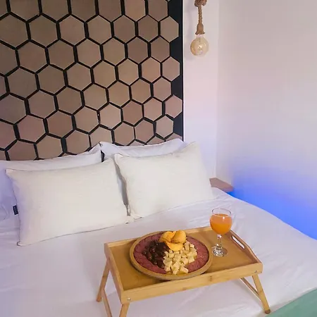 Apis With Private Garden